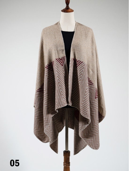 Zig Zag Print Knitted Cape